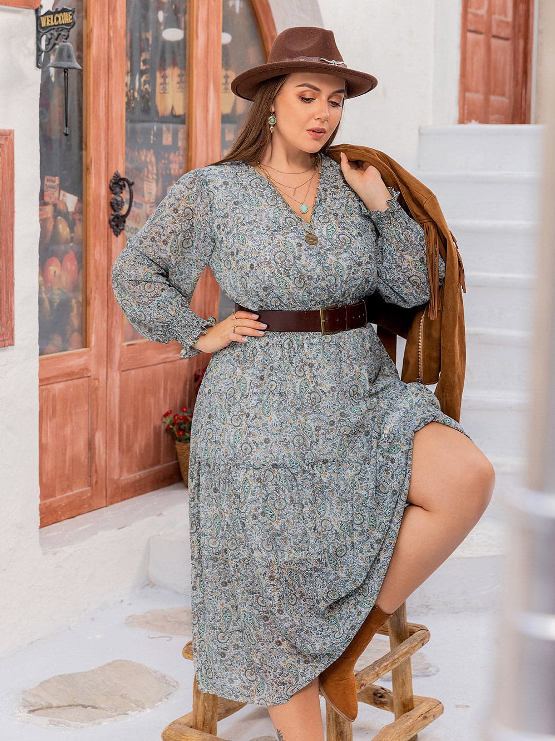 Plus Size V-Neck Long Sleeve Midi Dress.