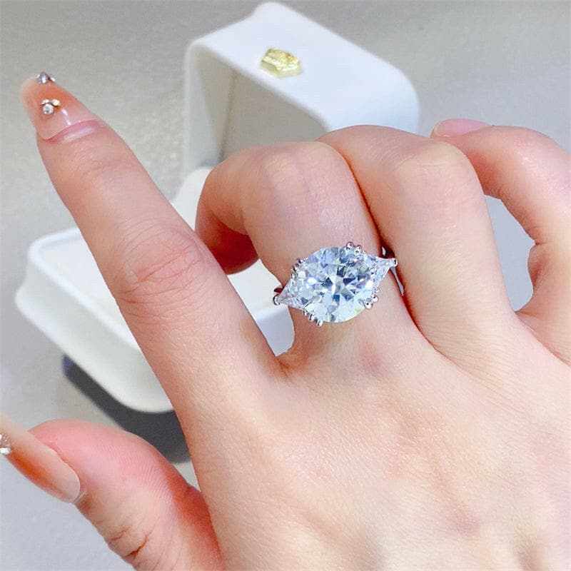 5 Carat Moissanite 925 Sterling Silver Ring.