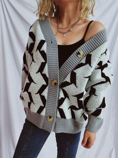 Chic geometric v-neck cardigan