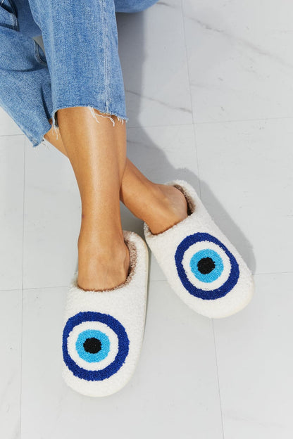 MMShoes Eye Plush Slipper.