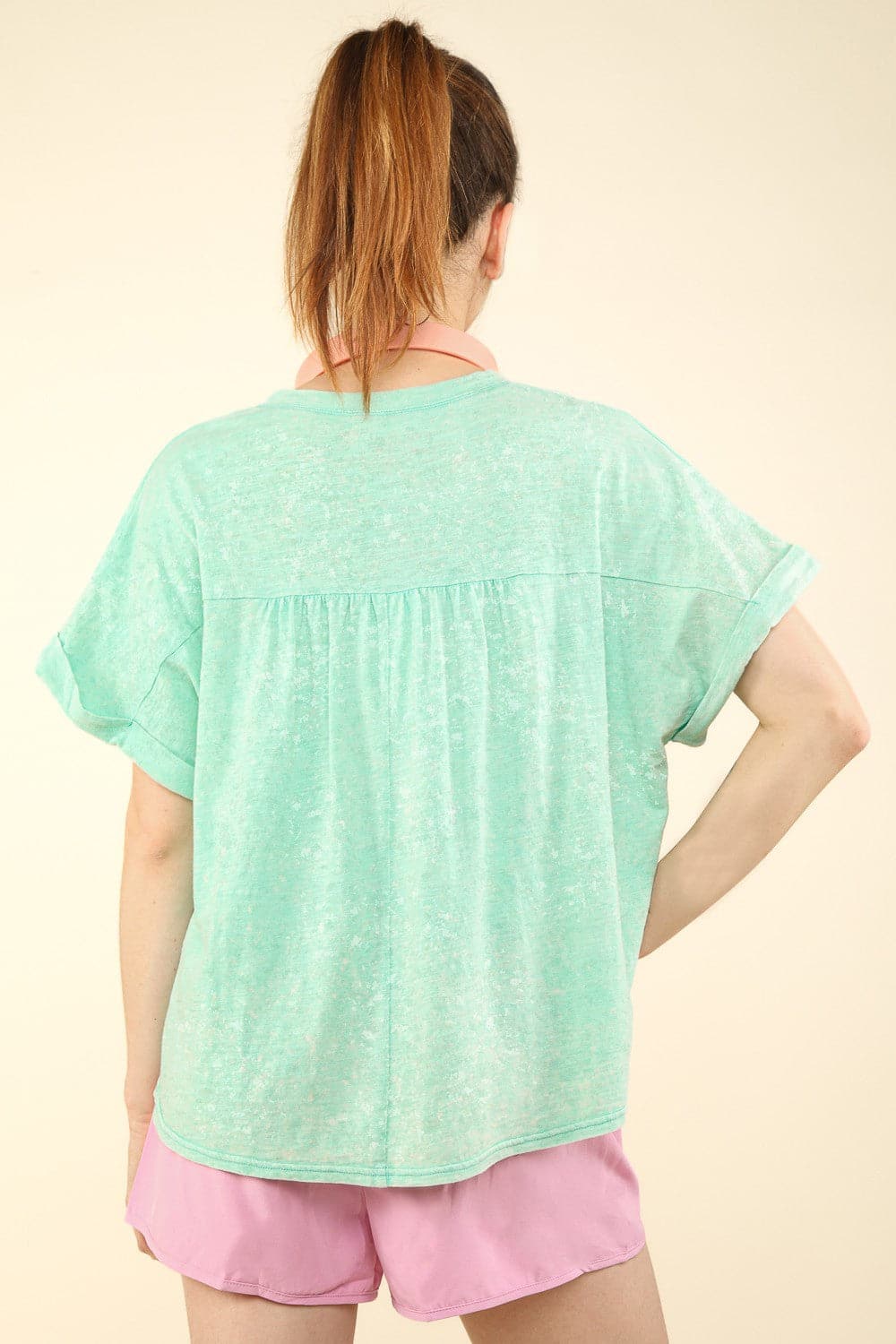 VERY J Nochted Short Sleeve Washed T-Shirt.