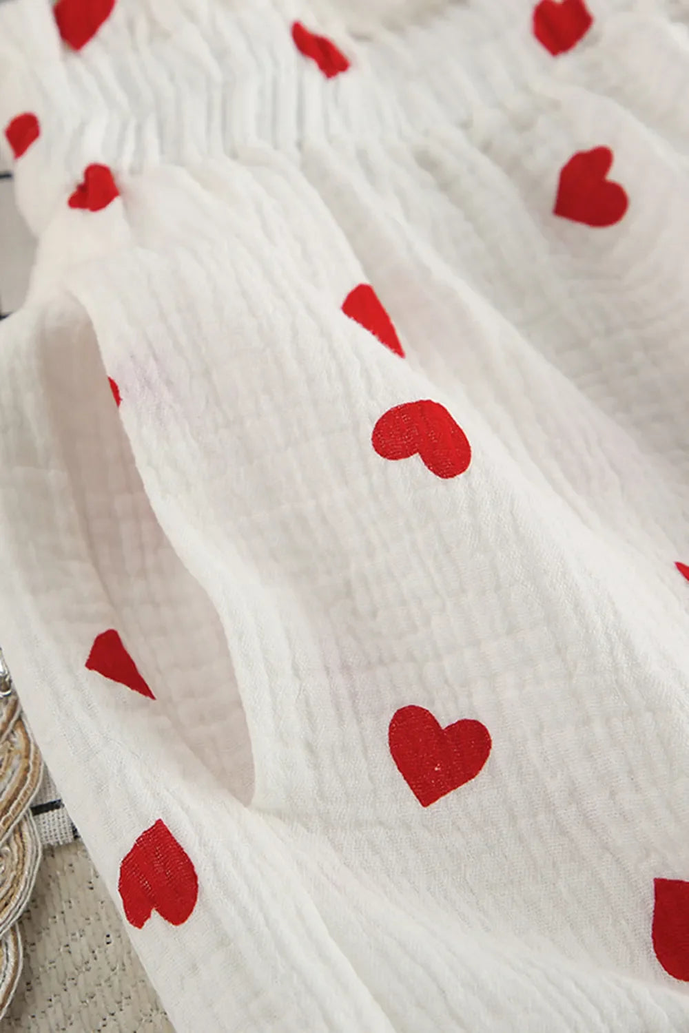 ShopBasicbae: Heart Collared Set