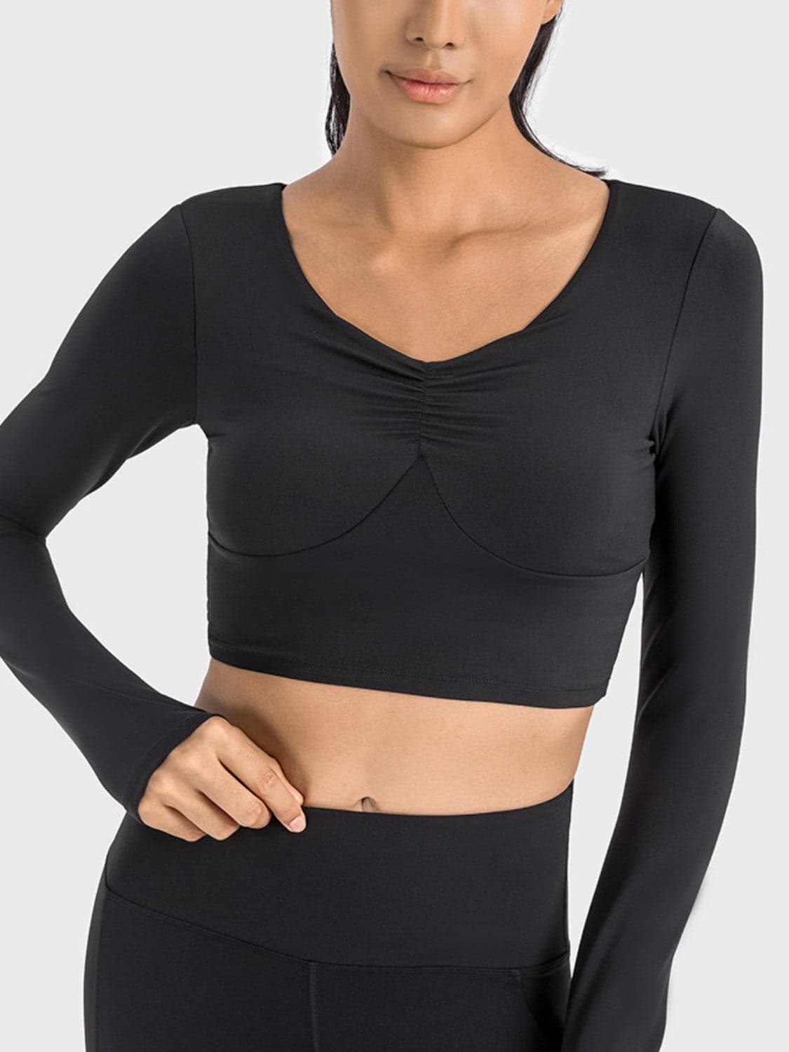 Ruched Cropped Long Sleeve Sports Top.