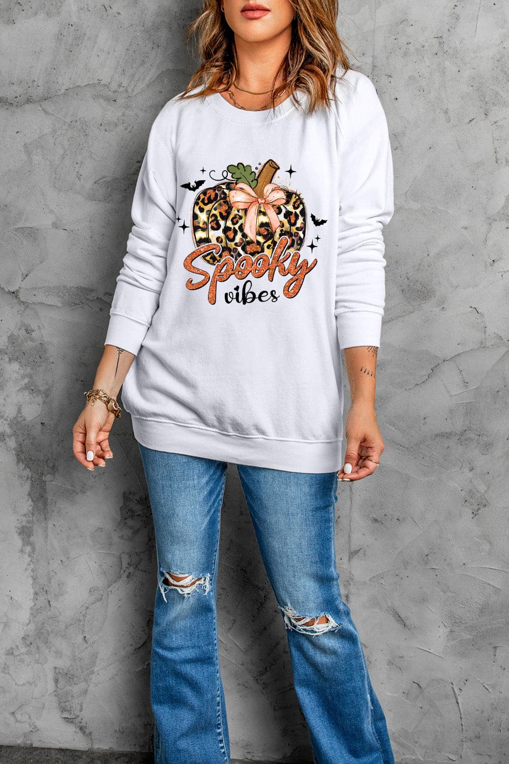 Graphic Round Neck Long Sleeve Sweatshirt.