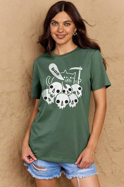 Casual comfort meets Halloween vibes: Graphic Boo cotton t-shirt