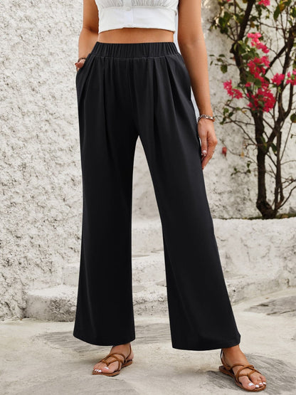 Chic and comfortable wide-leg pants with elastic waistband