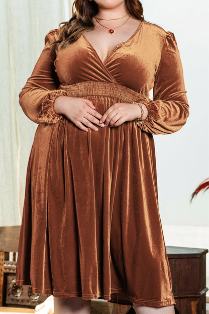 Chic camel velvet dress with surplice V-neck and balloon sleeves