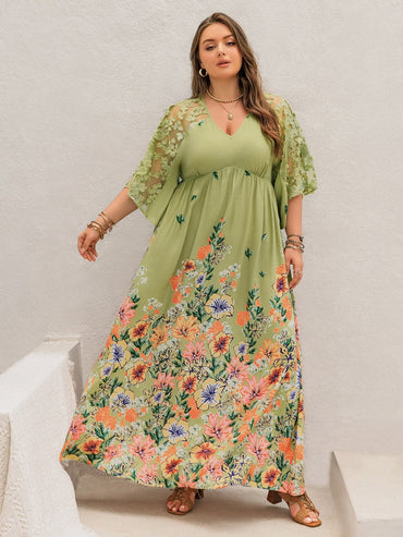 Plus Size Lace Detail Floral Half Sleeve Dress.