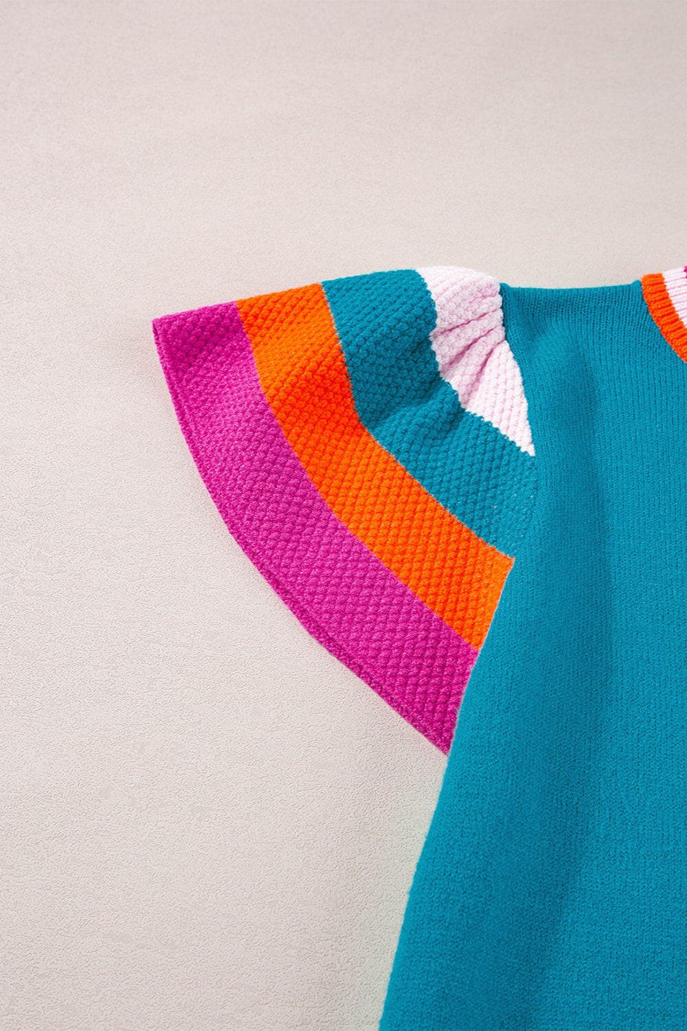 Color Block Round Neck Knit Top.