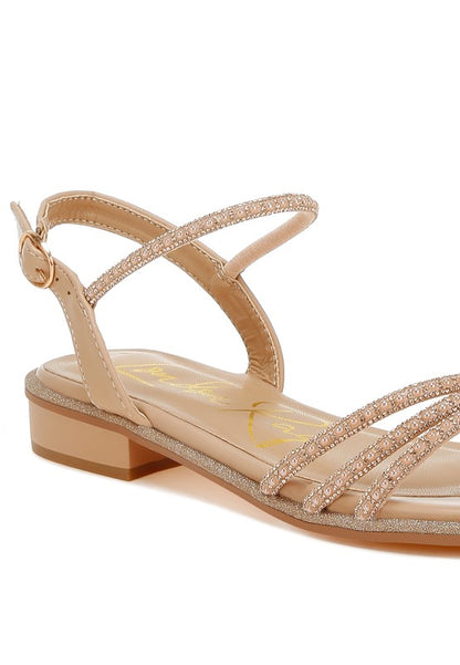 Nobbity pearl and rhinestone sandals