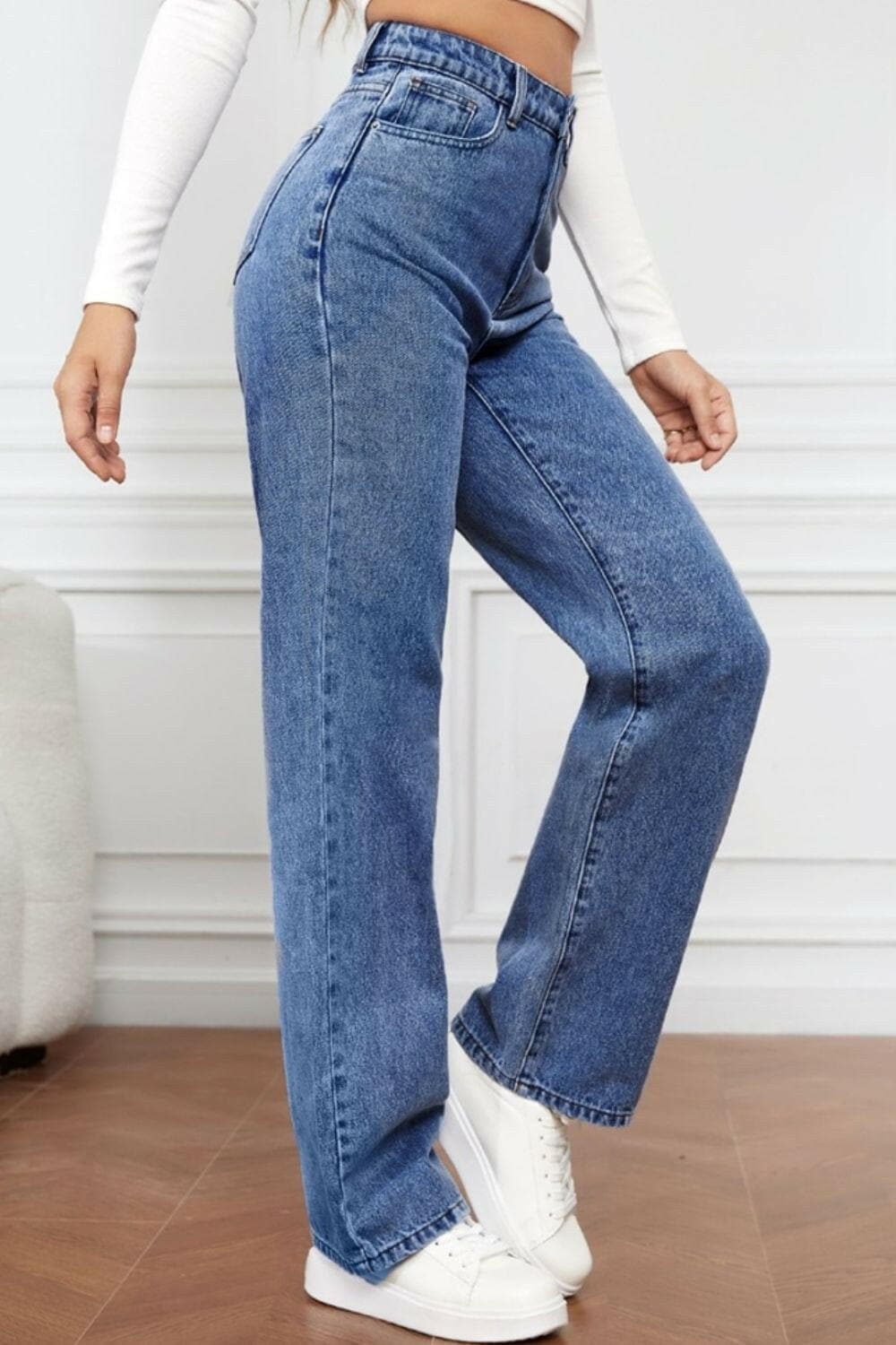 High Waist Straight Jeans.