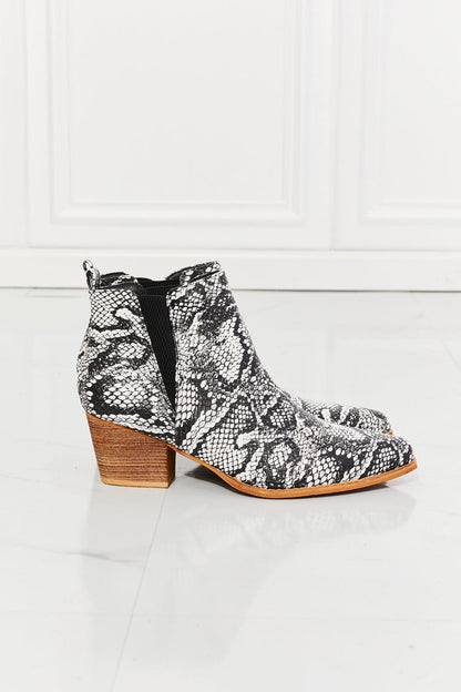 MMShoes Back At It Point Toe Bootie in Snakeskin.