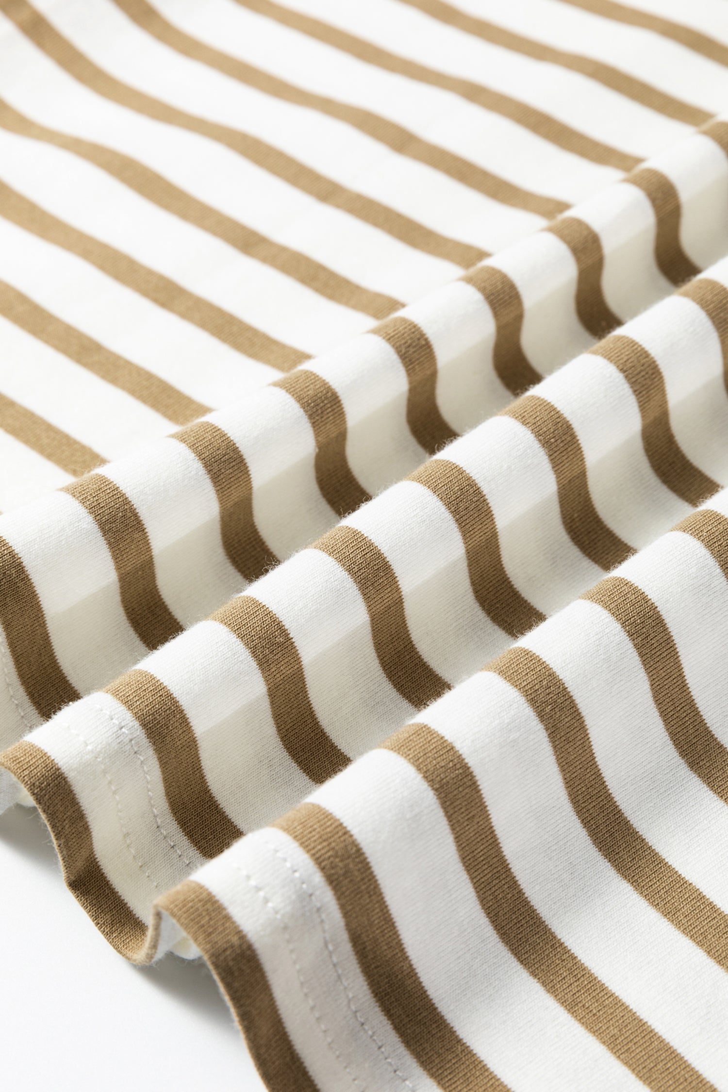 Dear-Lover Dropshipping Tops/Tops & Tees Khaki Stripe Leopard Patchwork Round Neck Loose Fit T Shirt - Product Details