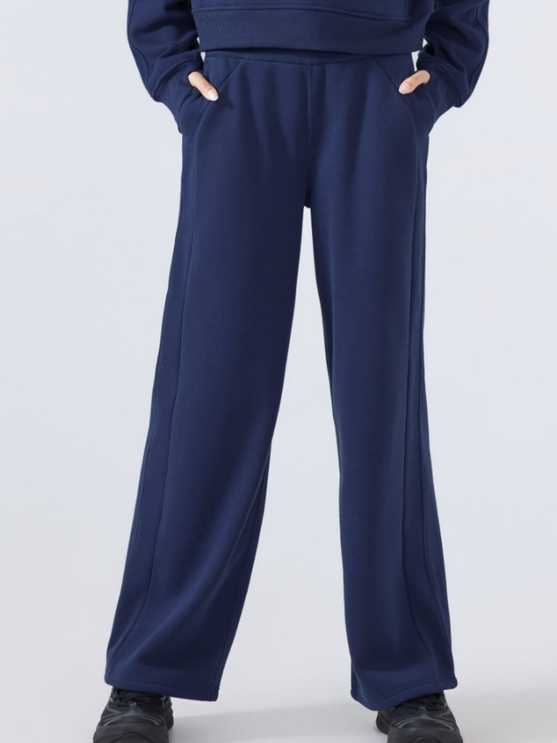 Chic drawstring wide-leg trousers