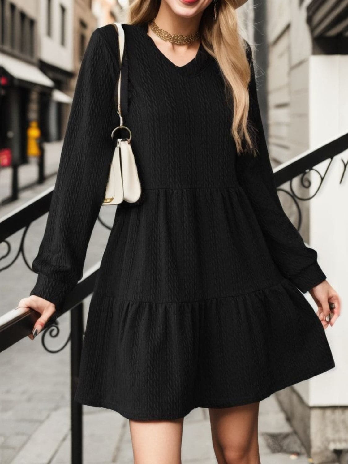 Chic v-neck long sleeve dress