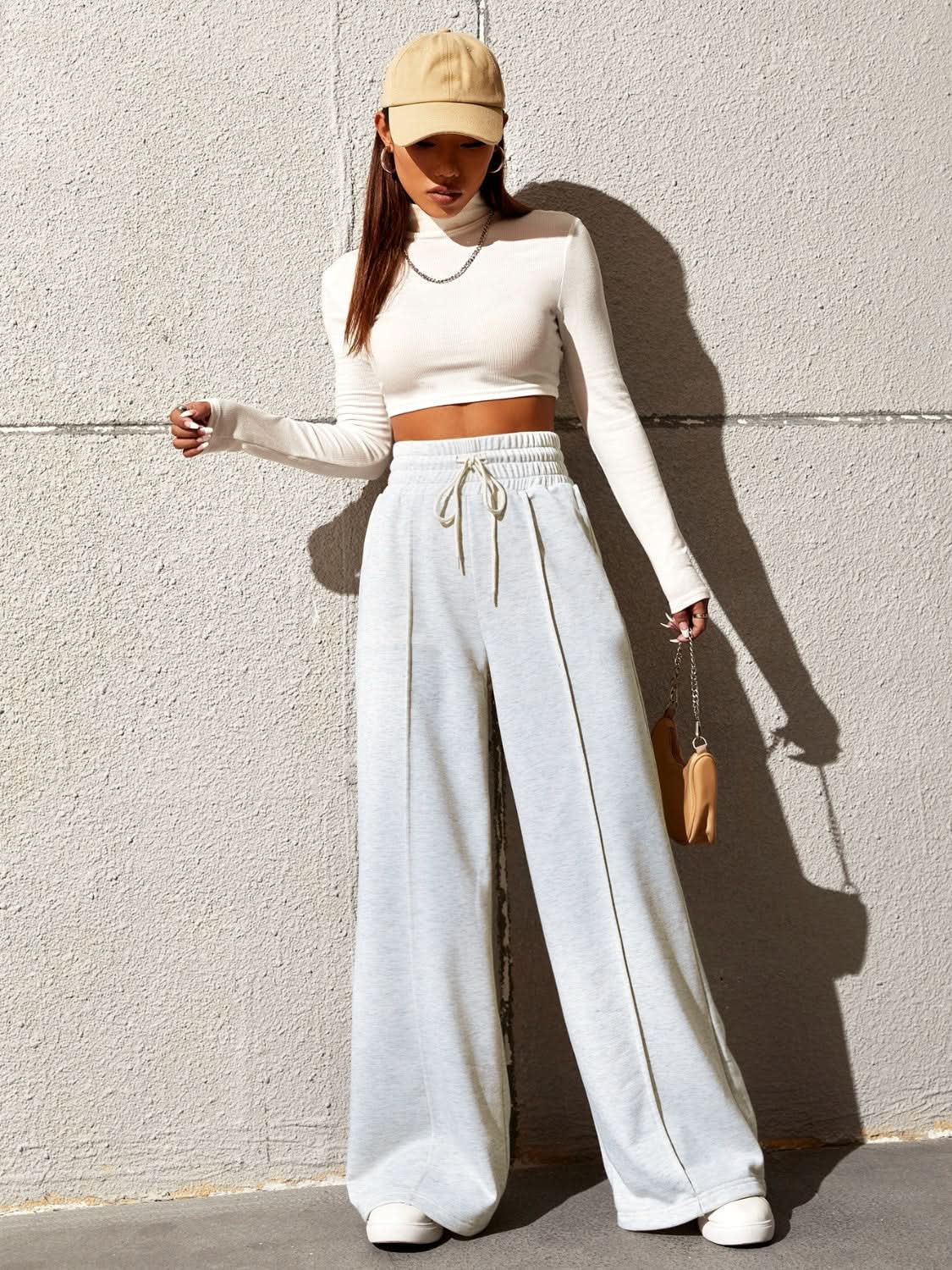 Effortlessly chic wide leg pants with adjustable drawstring waist