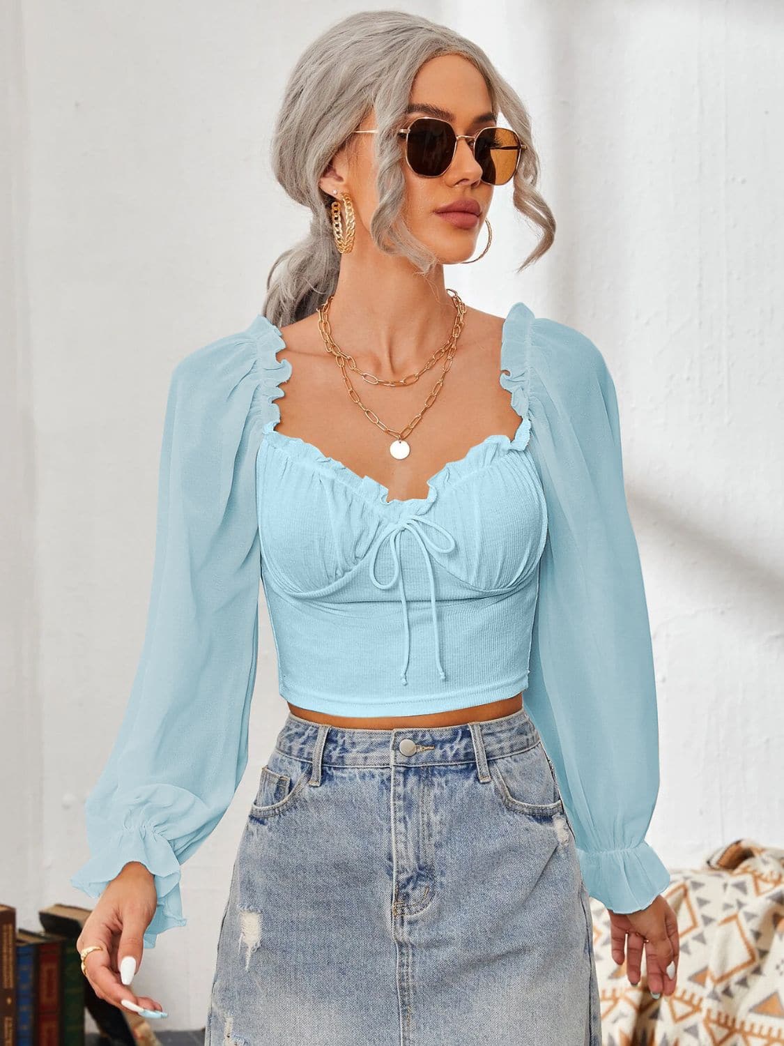 Mesh Sweetheart Neck Flounce Sleeve Top.