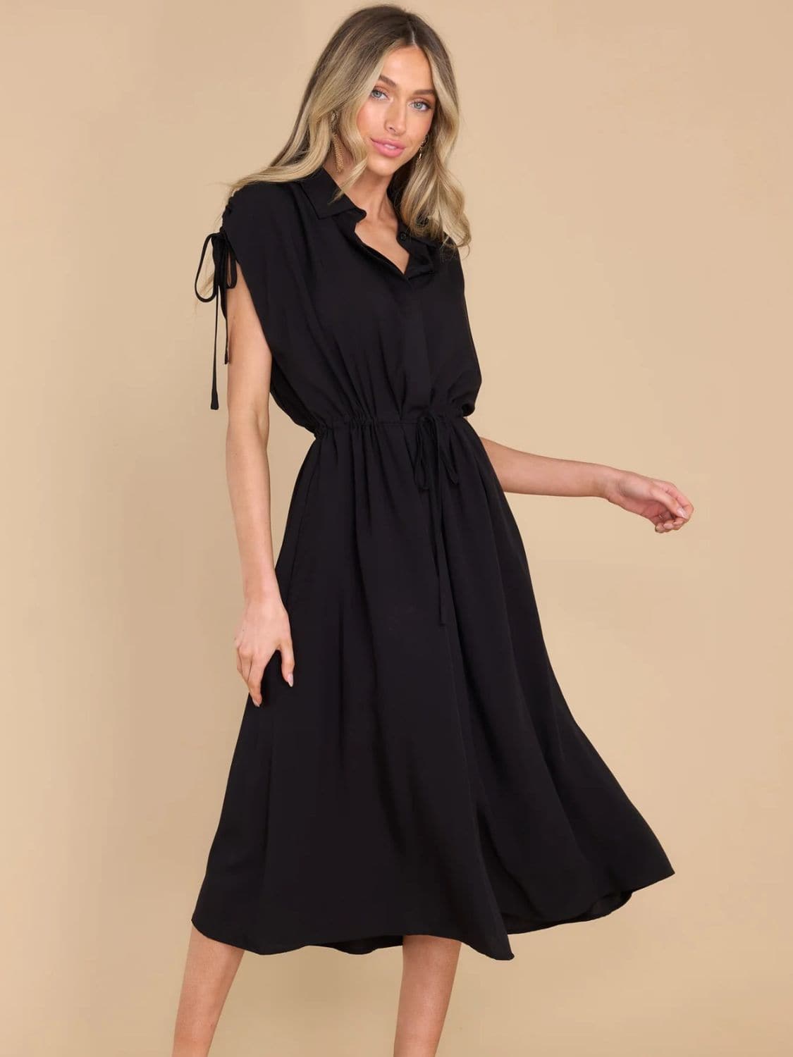 Drawstring Collared Neck Short Sleeve Midi Dress.