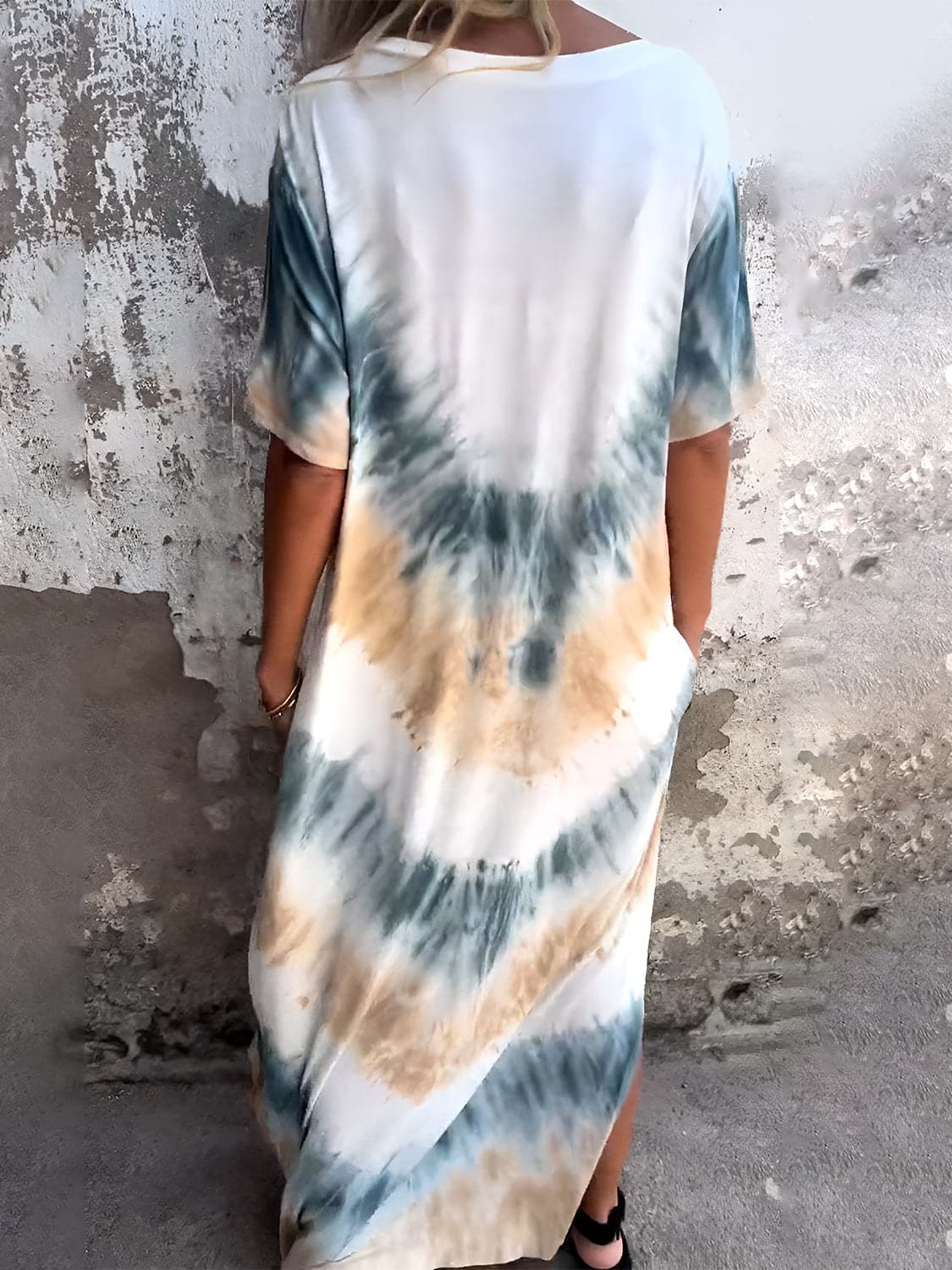 Full Size Pocketed Tie-Dye Short Sleeve Dress.