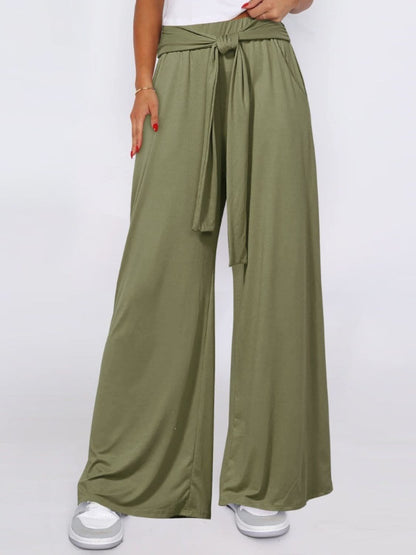 Chic tied wide-leg pants with convenient pockets