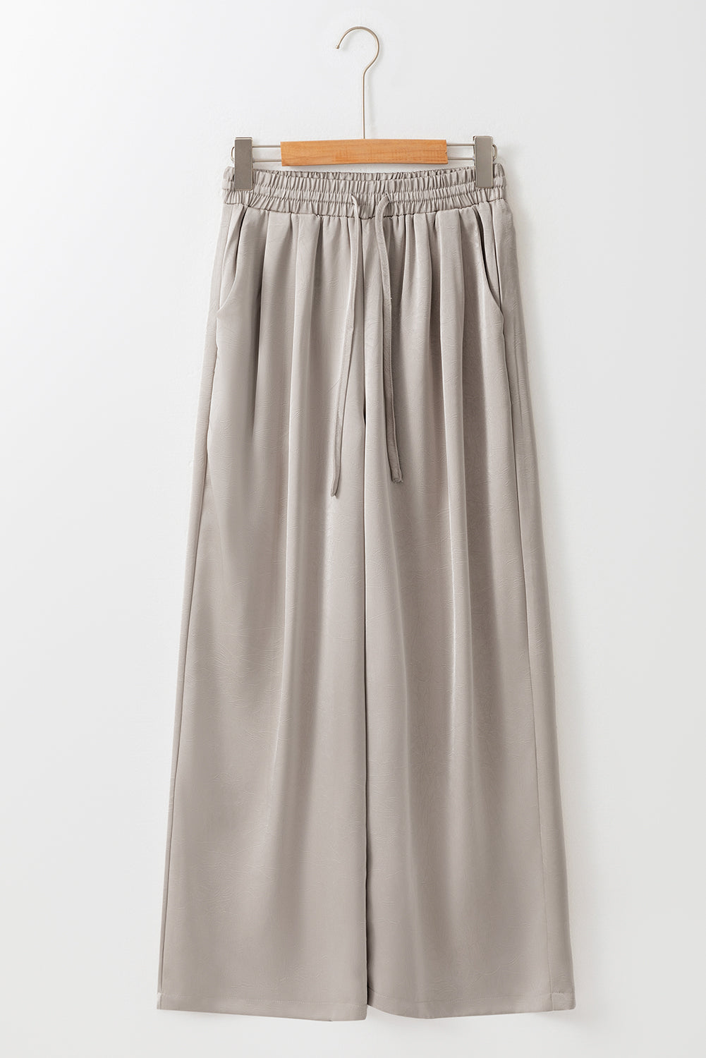 Chic jet stream wide-leg trousers