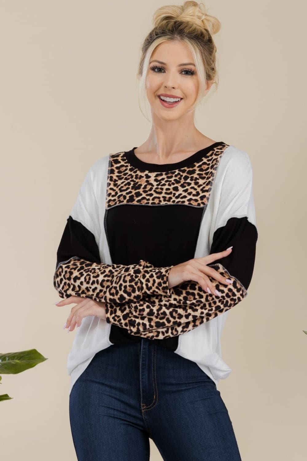 Chic leopard color block exposed seam t-shirt for all seasons