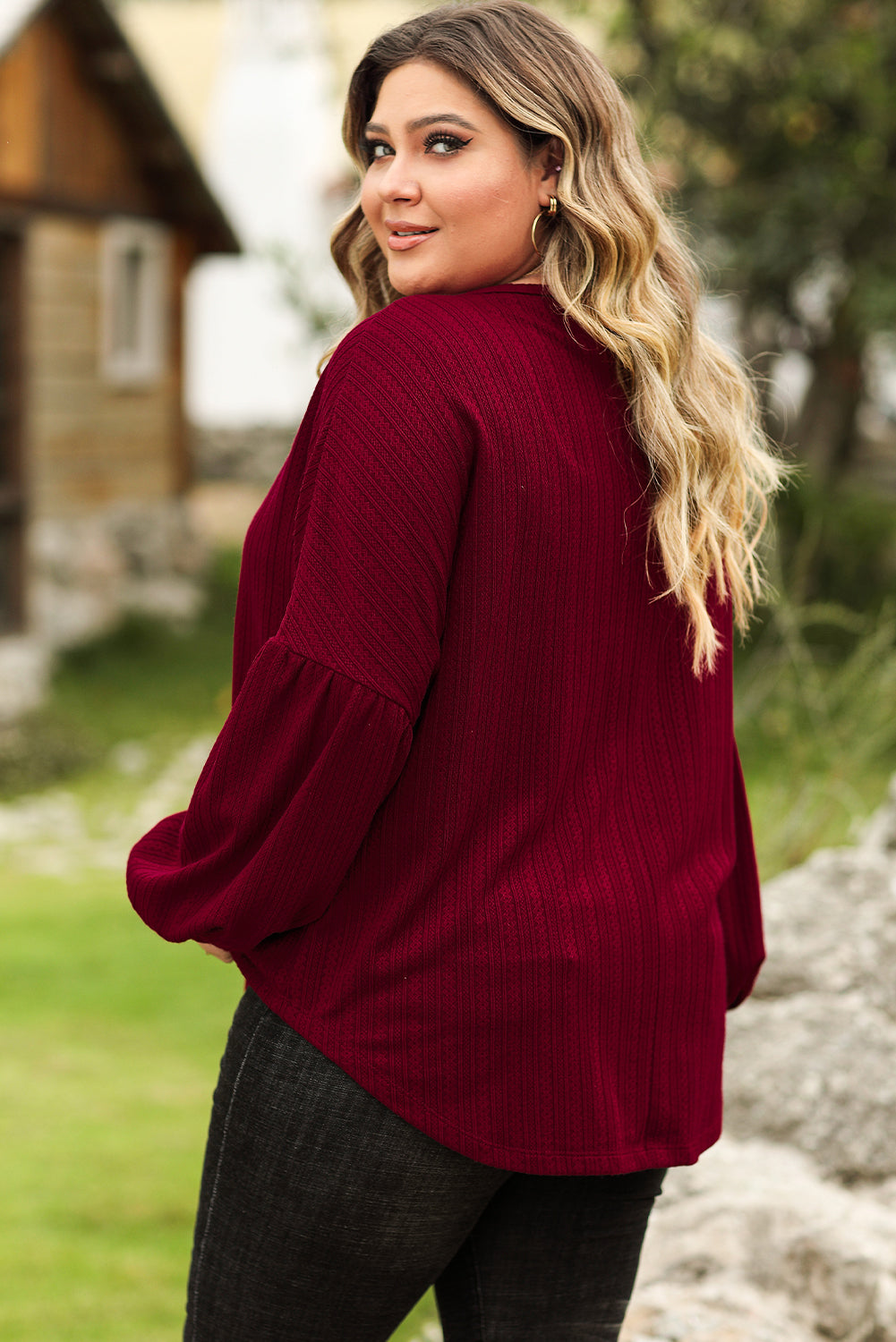 Chic red dahlia plus size textured knit top with playful balloon sleeves