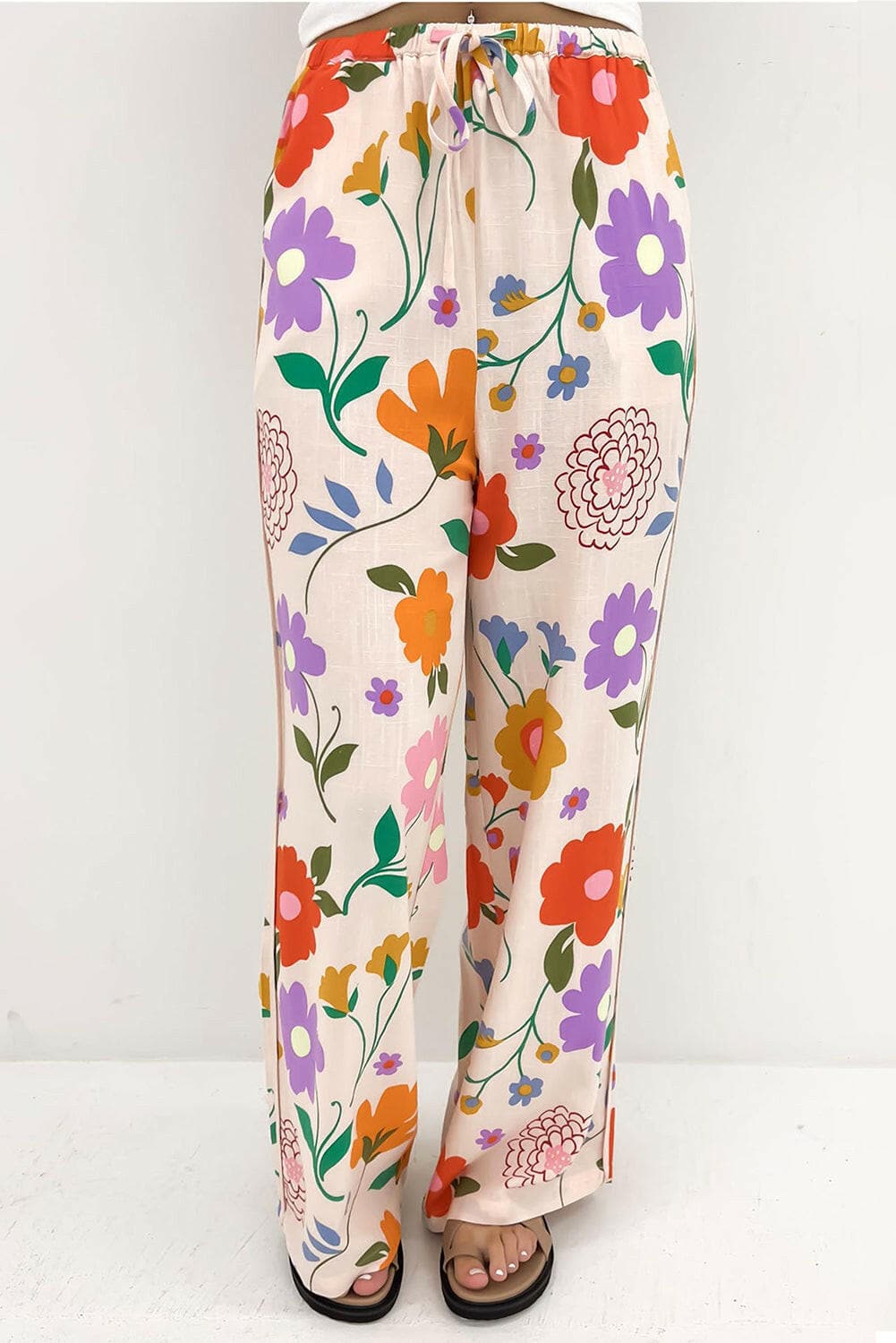 Drawstring Printed Pants with Pockets.