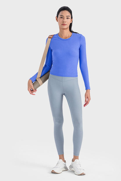 Round Neck Long Sleeve Sports Top.