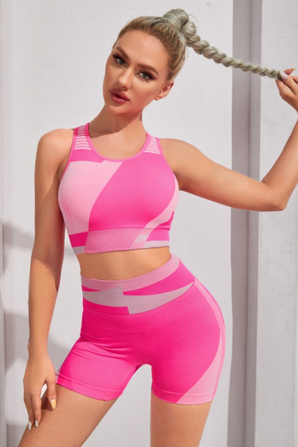 Color Block Sports Bra and Shorts Set.