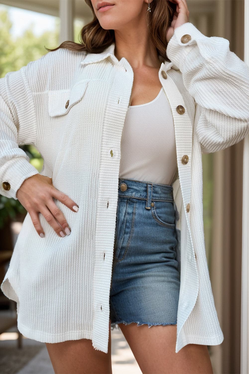 Plus Size Button Up Long Sleeve JacketFeatures: Buttoned
Thickness: Normal
Body: Not lined
Material composition: 75% polyester, 20% viscose, 5% elastane
Care instructions: Machine wash cold. Tumble dry lLove Salve Long Sleeve JacketOuterwear