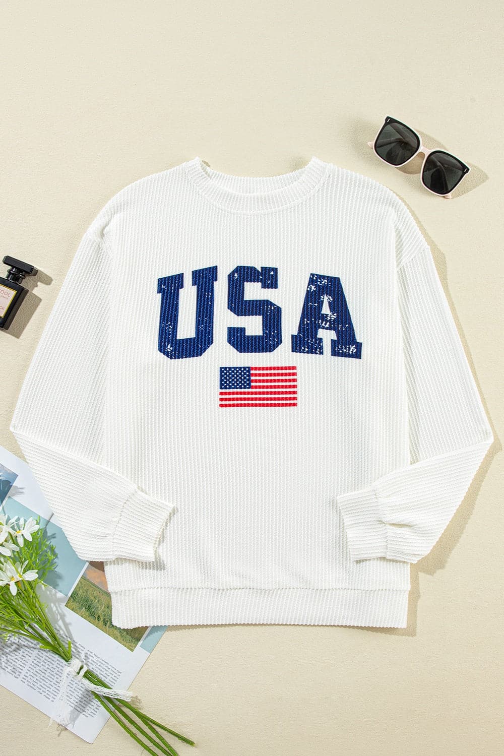 Letter Graphic Round Neck Long Sleeve Sweatshirt.