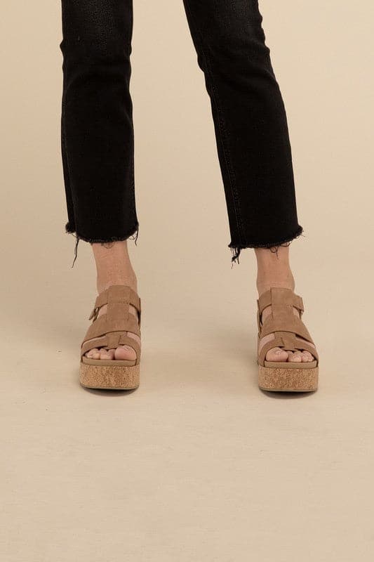 AMENDA-S Platform Sandal Wedge.