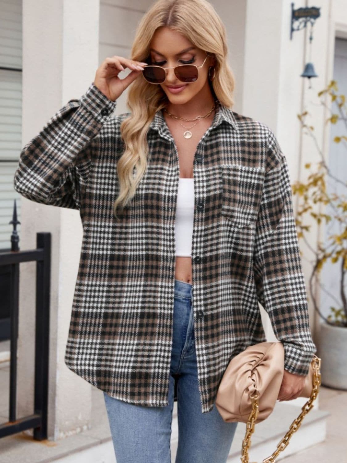 Pocketed Plaid Collared Neck Long Sleeve Shirt.