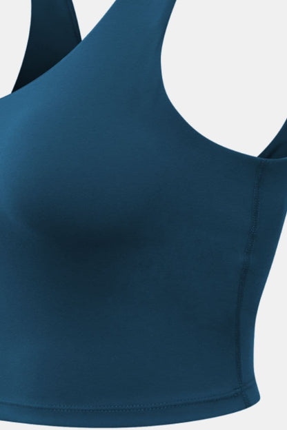 Cropped Scoop Neck Active Tank Top.