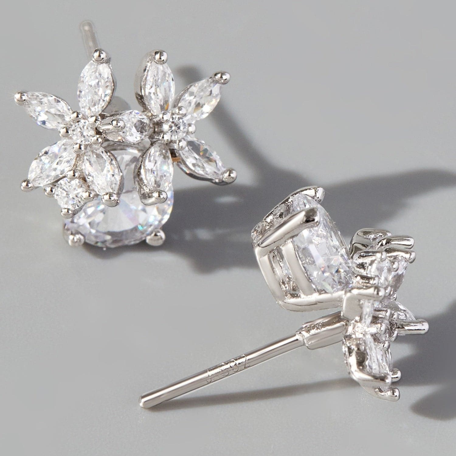 Zircon 925 Sterling Silver Flower Stud Earrings.