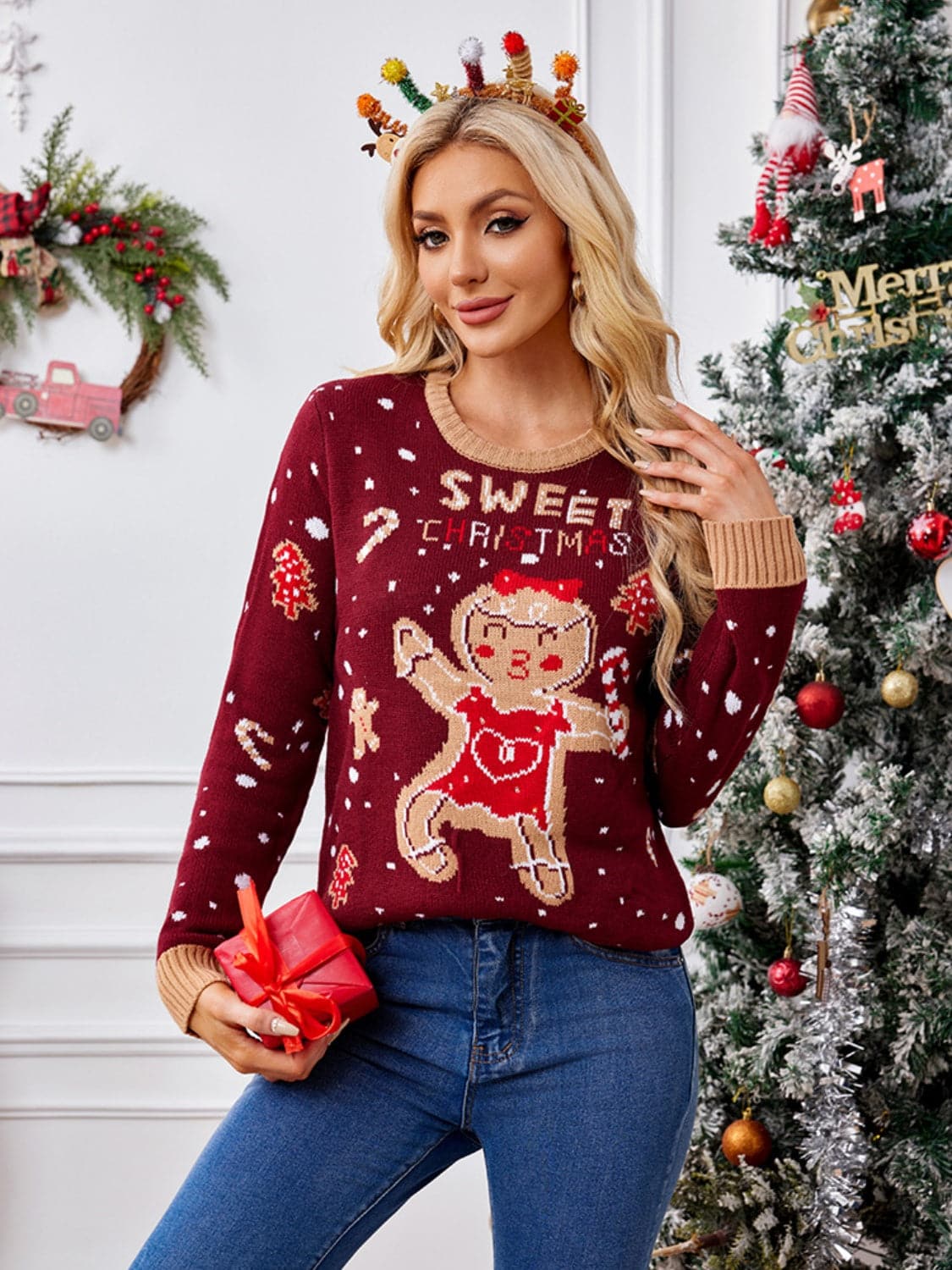 Cozy gingerbread long sleeve sweater with round neck