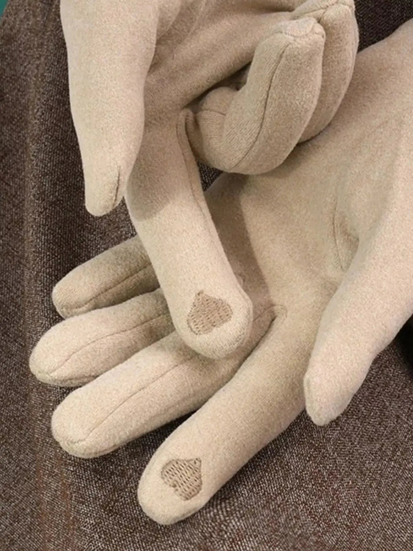 Lightweight Touchscreen Gloves Simply Love