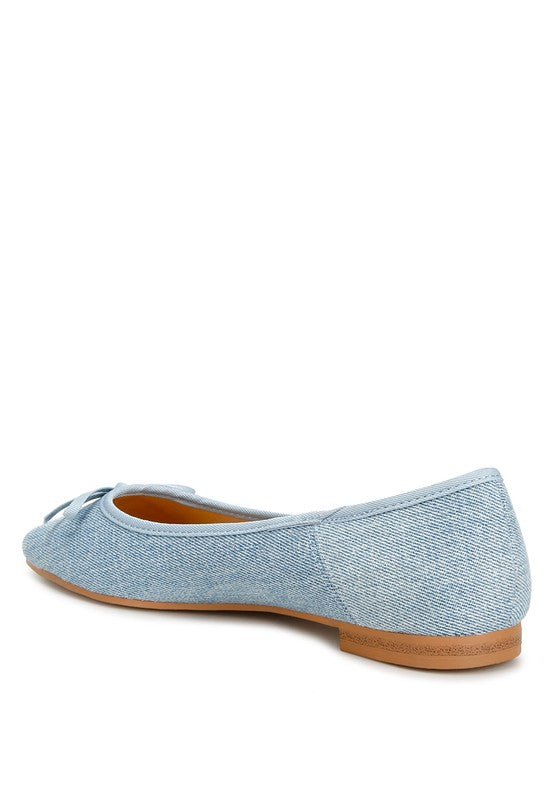 Charming denim ballerinas with bows