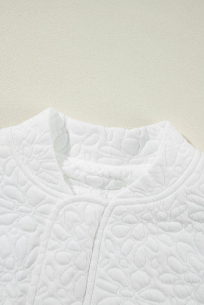 Chic white floral quilted jacket with long sleeves