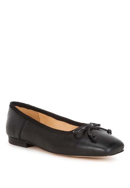 Chic square-toe ballerinas with bow detail