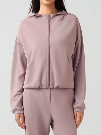 Hooded zip sweatshirt with pockets