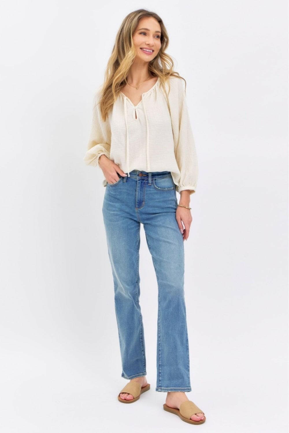 Judy Blue High Rise Straight Leg Jeans.