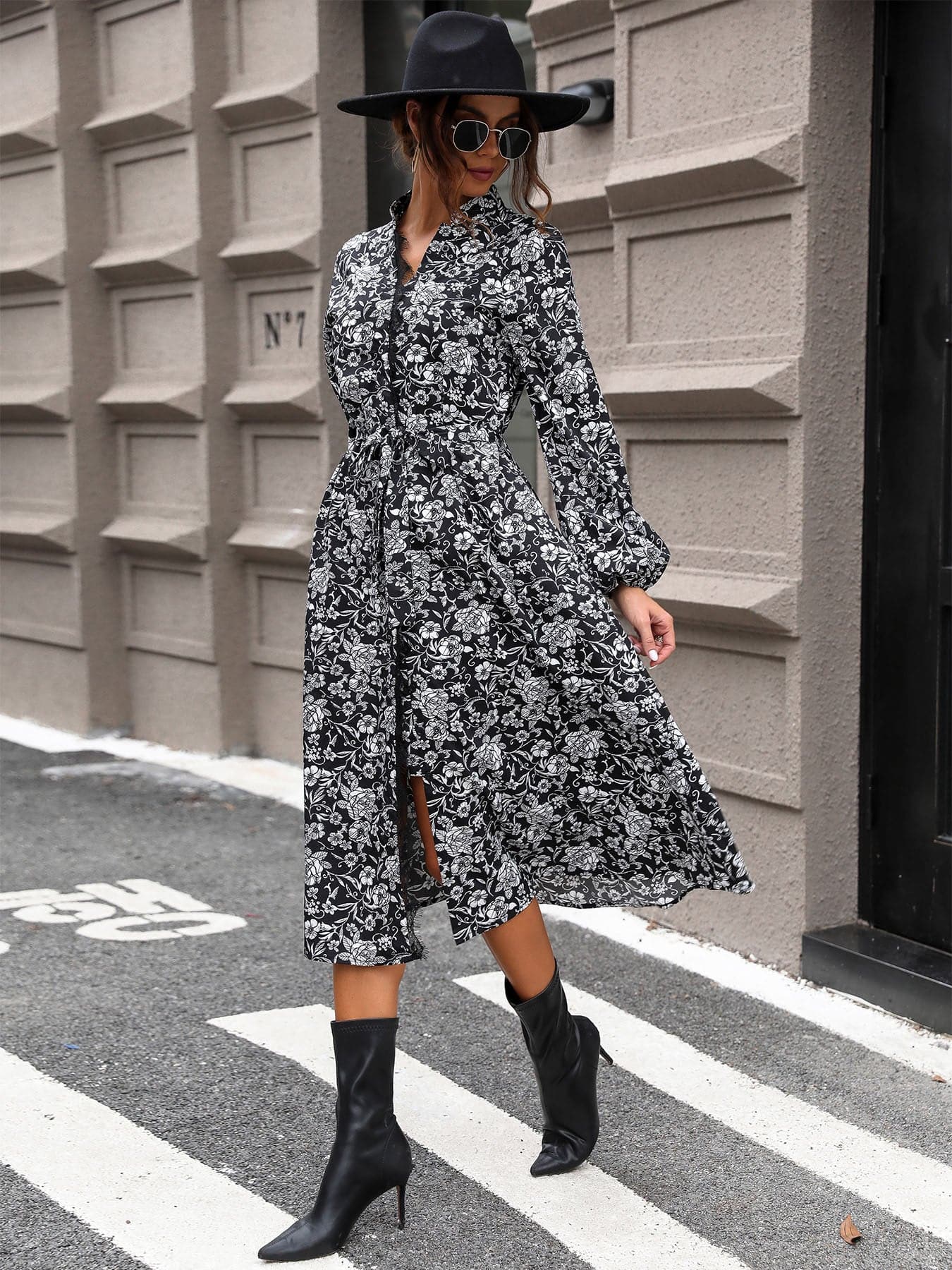 Lace Detail Printed Long Sleeve Midi Dress.