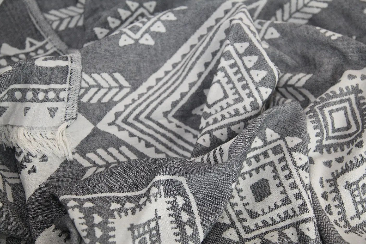 Eye Turkish Towel 100 Percent Natural Cotton 40 Inch by 70 Inch Versatile Beach Bath and Picnic Blanket - Love Salve 