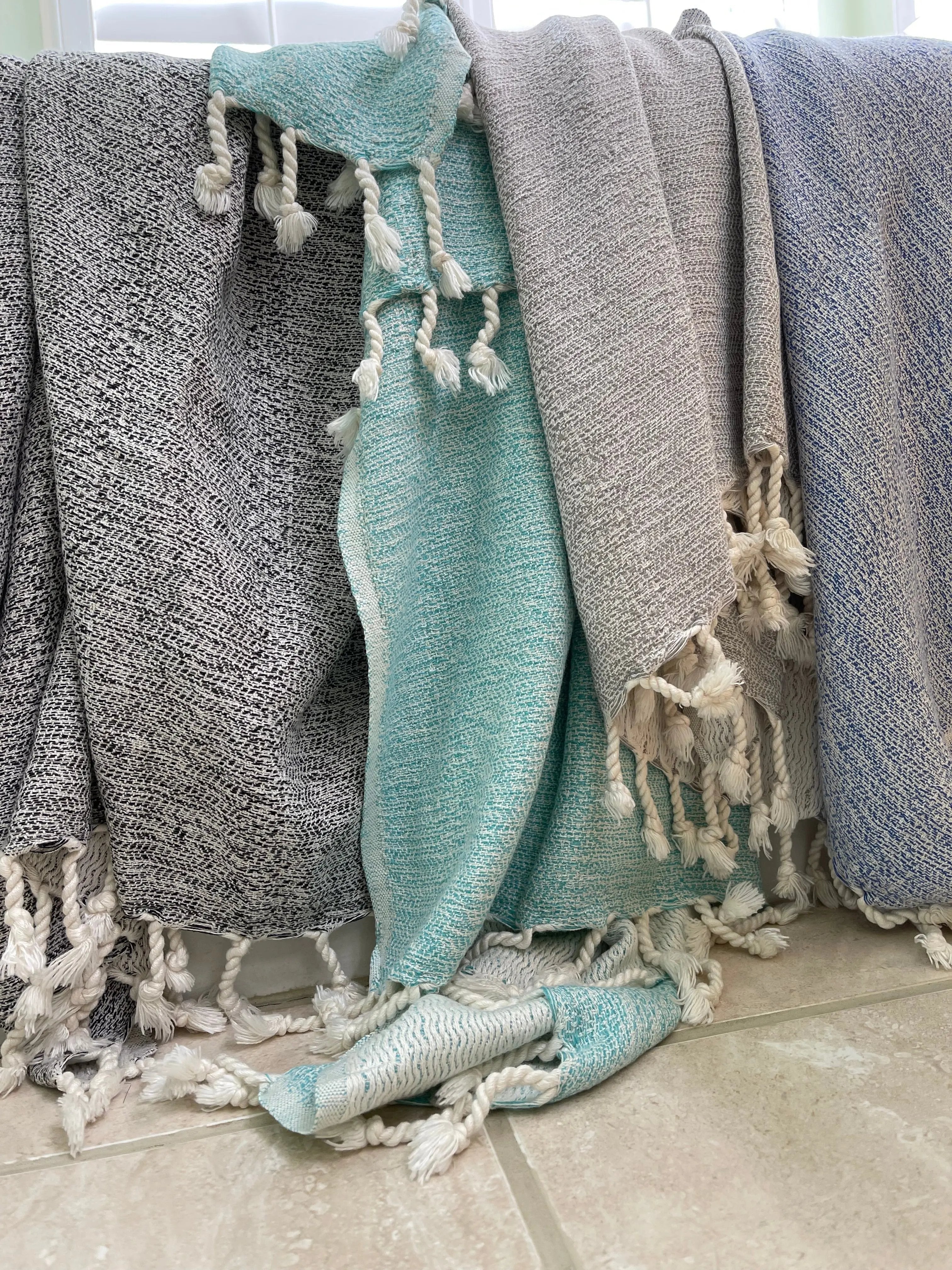 Santa Monica Soft Turkish Towel 40 Inch by 70 Inch Eco Friendly Quick Dry Bath and Beach Towel - Love Salve 