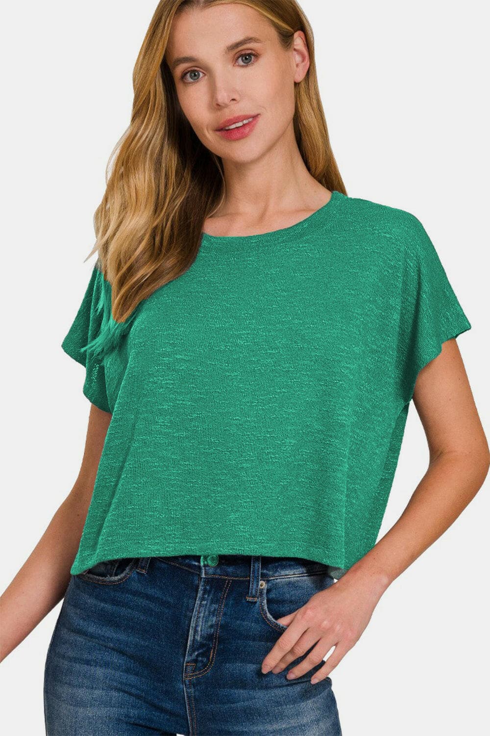 Zenana Round Neck Short Sleeve T-Shirt.