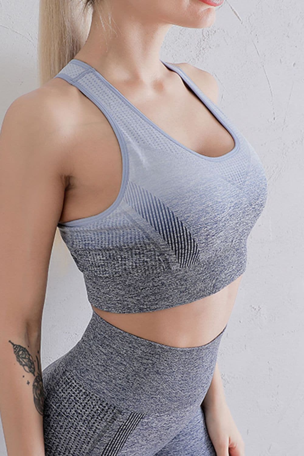 Gradient Sports Bra and Leggings Set.