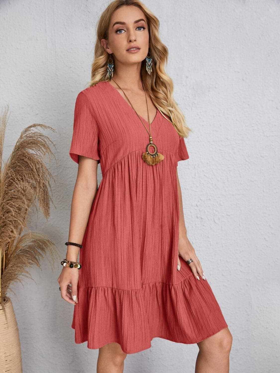 Elegant V-neck dress - 100% polyester - Love Salve 