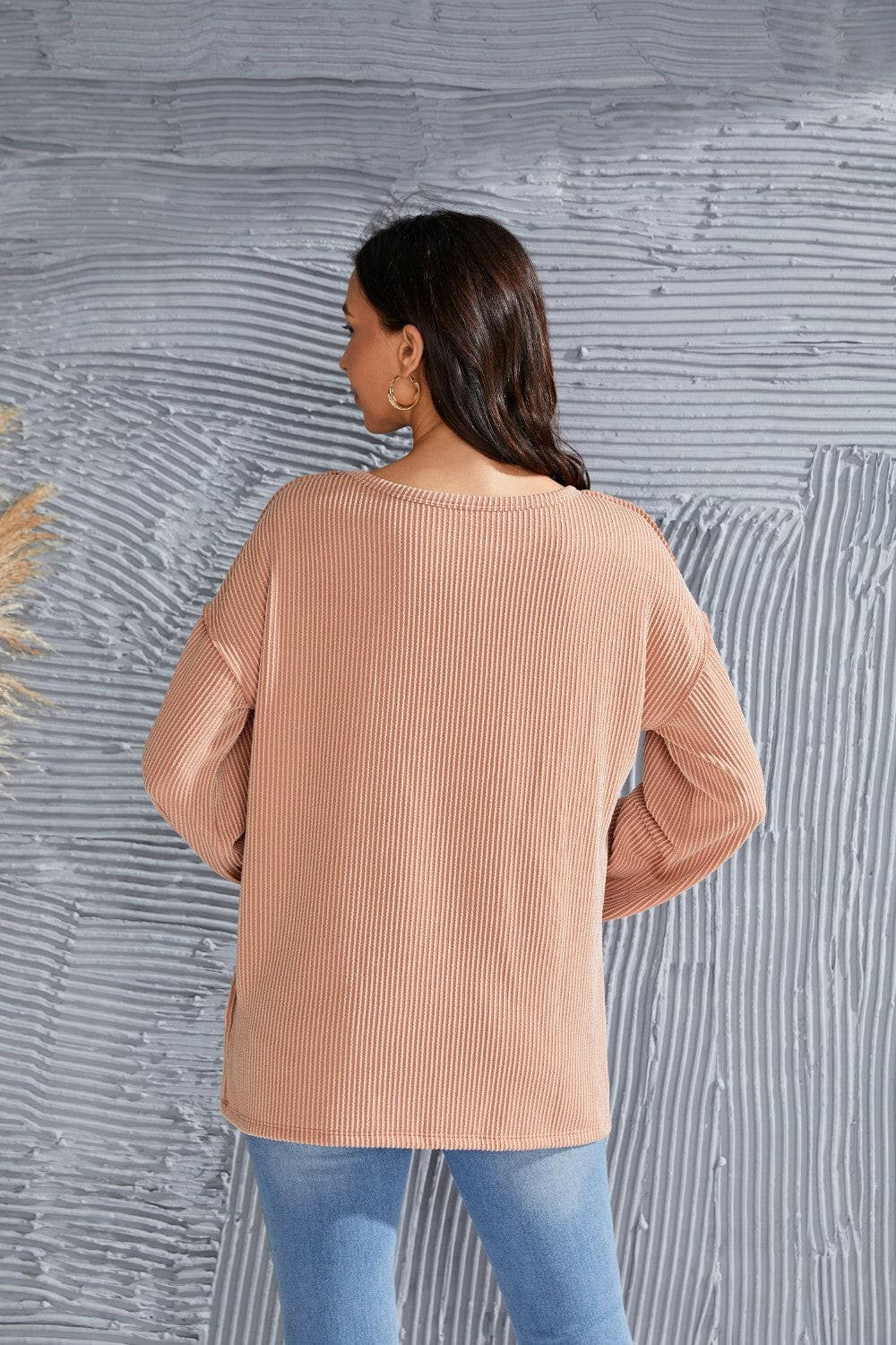 Ribbed Color Block Exposed Seam Round Neck Blouse.